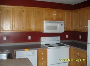 1051 Juniper Ct, Shakopee, MN 55379