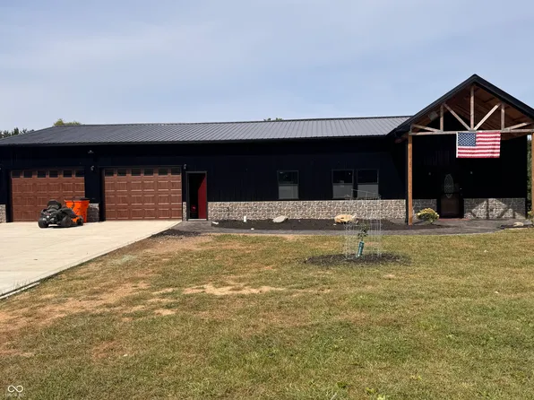 604 E 5th St, Burlington, IN 46915
