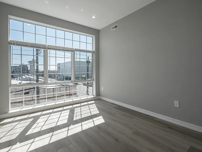 2401 Washington Ave — Photo 39