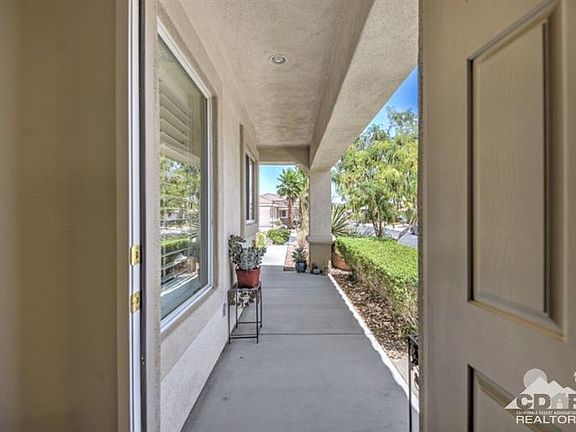 5th image of 78595 Glastonbury Way