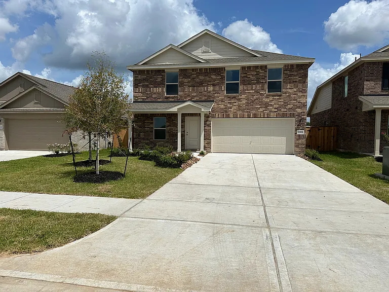 21523 Casavatore Dr — Photo 2