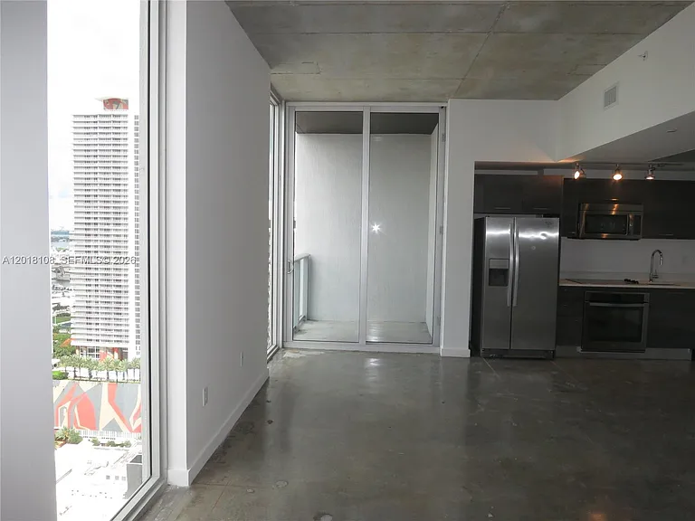 151 SE 1st St #3204 — Photo 17