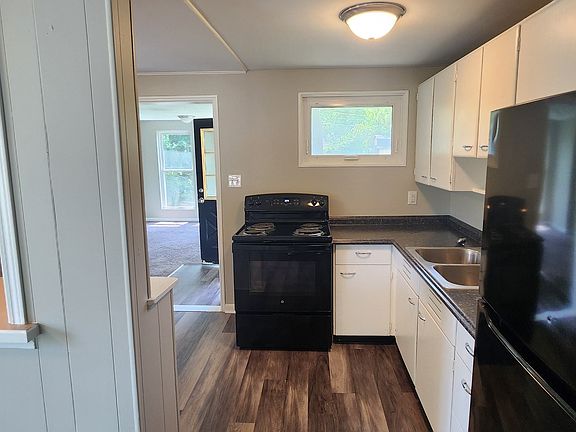 4th image of 5893 Meadowlark Dr
