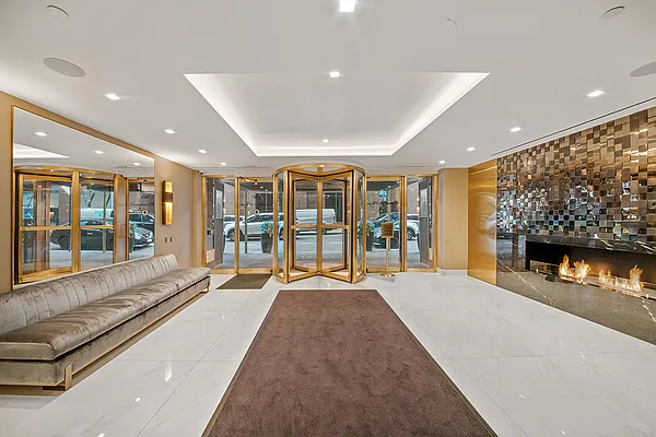 Rented by Global Realty Opportunities | media 17