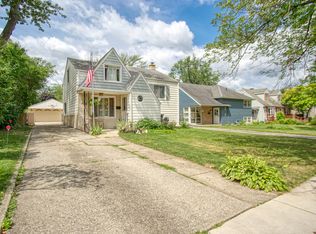 836 S Michigan Ave, Villa Park, IL