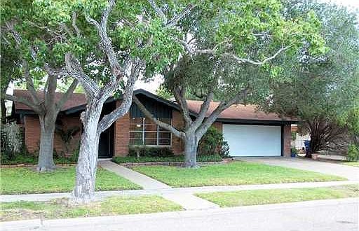 1st image of 933 Bradshaw Dr