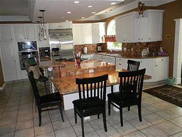 4th image of 905 Bentwood Cir