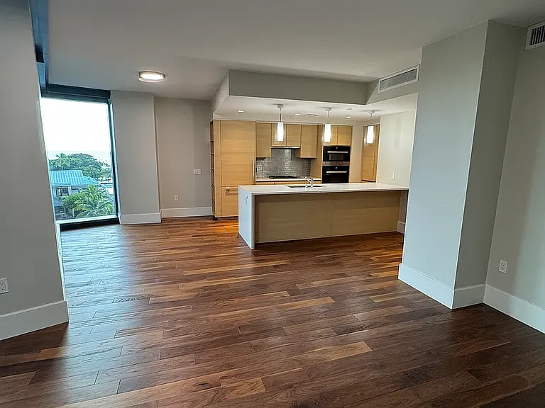 1108 Auahi St #500 — Photo 2