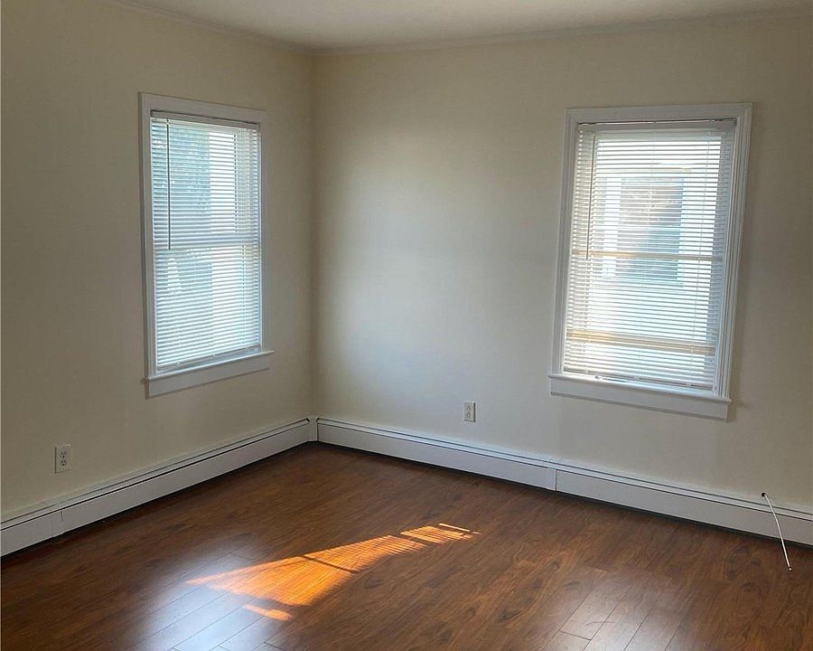 2nd image of 158 Harrison Ave