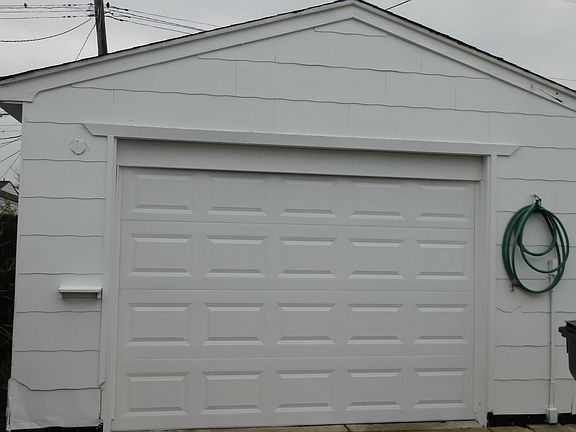 2nd image of 26641 Arlington St