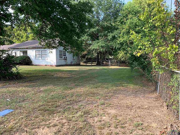 4th image of 105 E Ann Dr