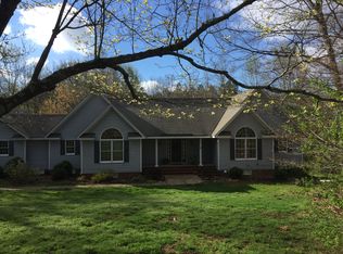78 Ropp Rd, Farmville, VA 23901