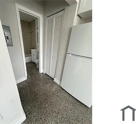 211 SW 18th Ave #8 — Photo 7