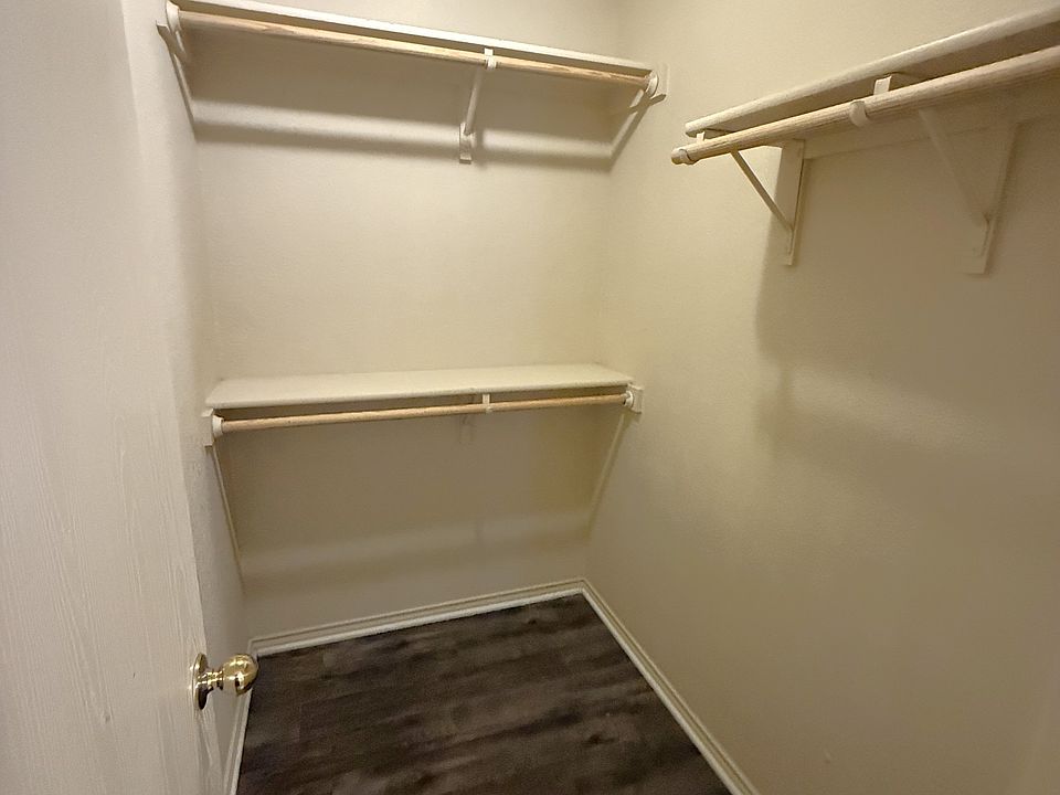 Closet 1