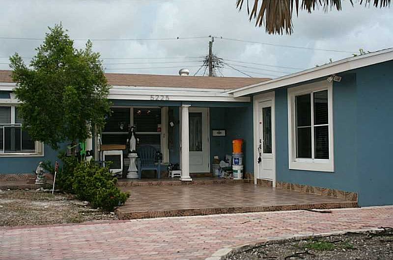 1st image of 5225 NE 6th Ave