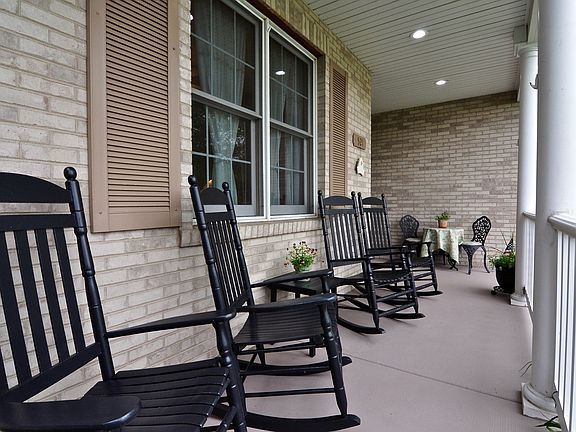 2nd image of 521 Heron Creek Dr