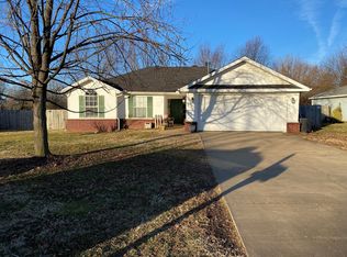 212 N Bailey St, Lowell, AR 72745