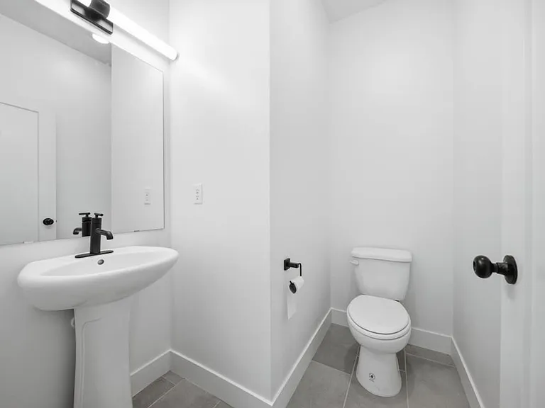 946 E Malibu Ln — Photo 14