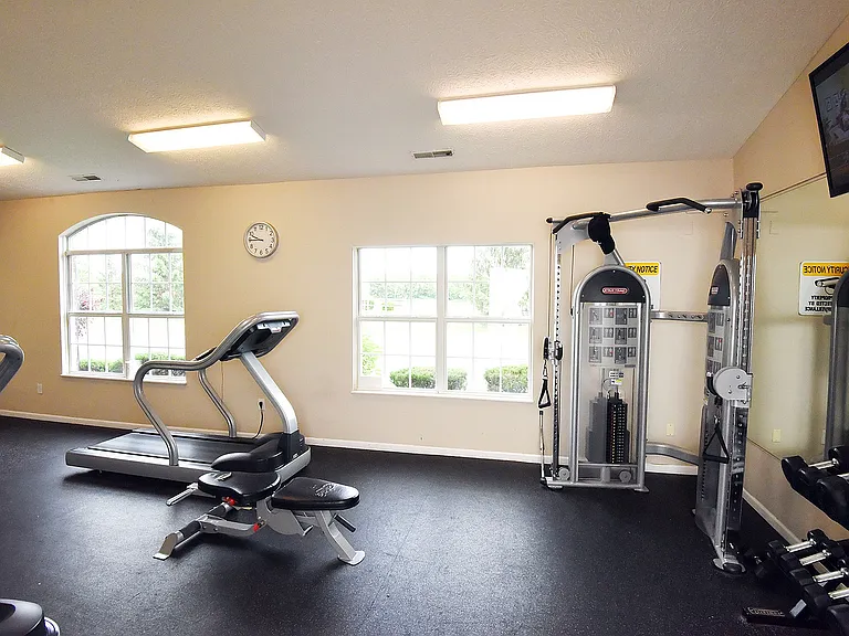 Pickerington-Ridge_Weight Room