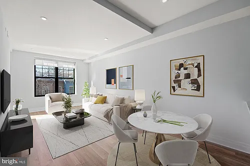 811 N Columbus St #302 Photo 1
