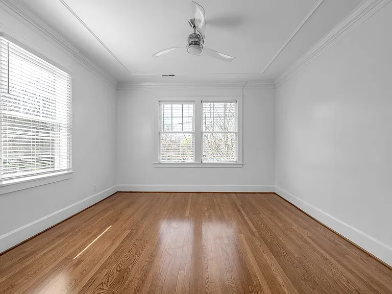 1211 Richmond Rd — Photo 30