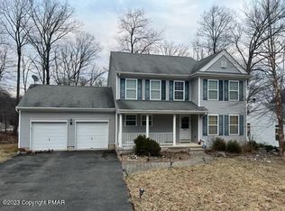 5113 Oakley Ct, Bushkill, PA