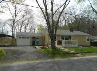 12 E Briggs Rd, Westport, MA 02790