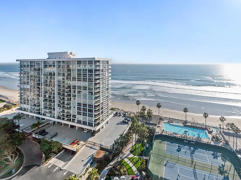 1810 Avenida Del Mundo #1608 — Photo 16
