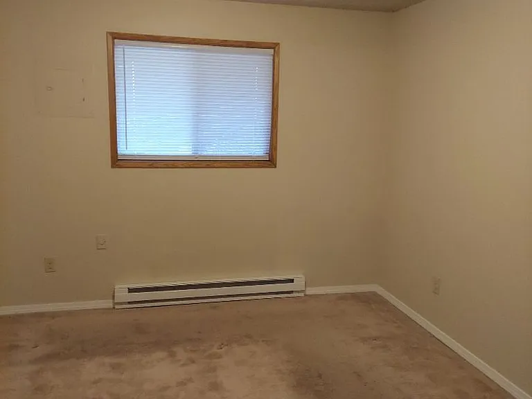 8402 NE 8th Way — Photo 9