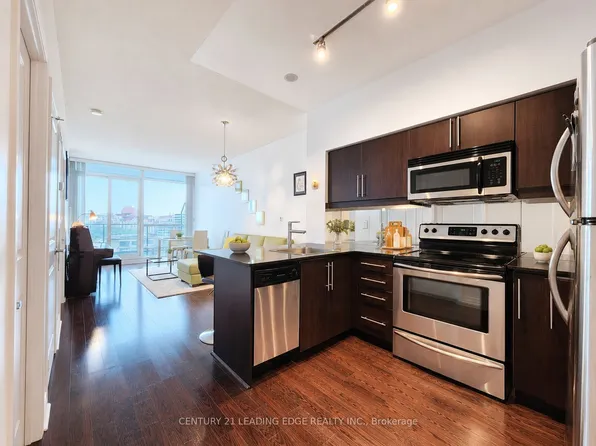 2885 Bayview Ave #404, Toronto, ON M2K 0A3