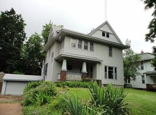 1015 High Ave E, Oskaloosa, IA 52577