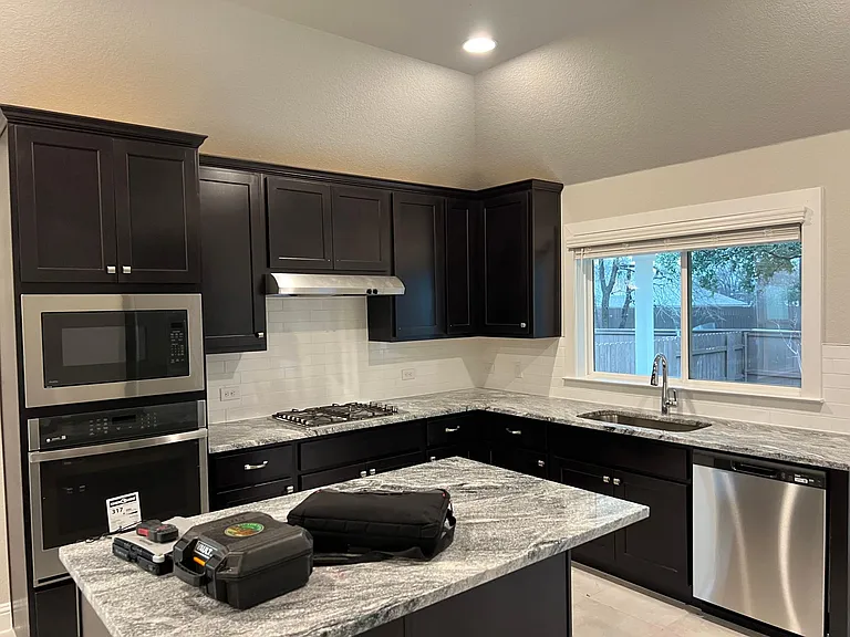 2605 Sam Bass Rd #32 — Photo 12