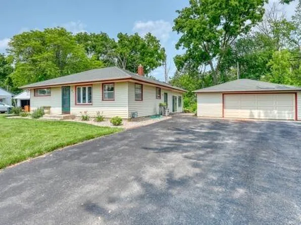 11328 West Abbott AVENUE, Hales Corners, WI 53130