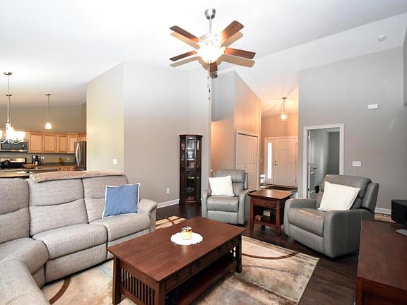 5th image of 69576 Knottingham Ln