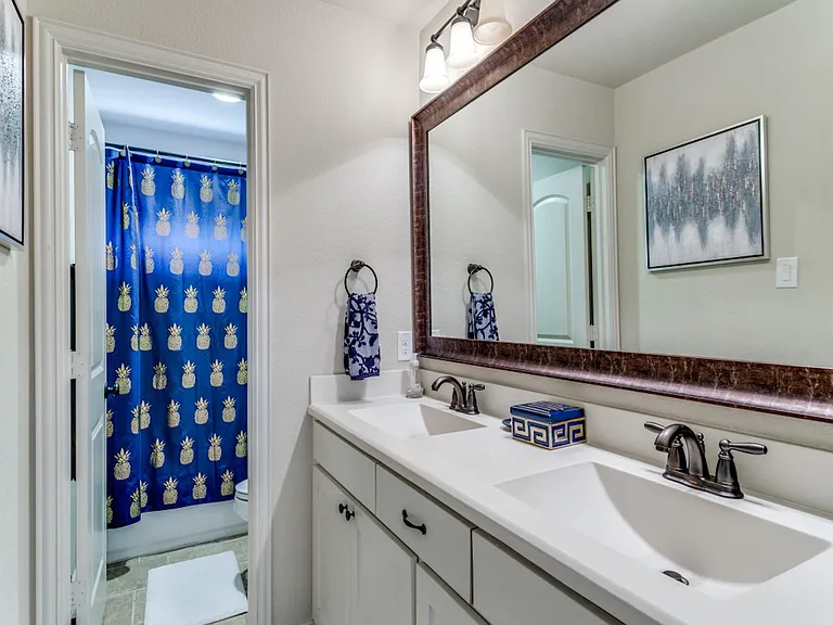 Upstairs Guest Bathroom