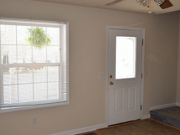 3rd image of 1448 Scott St