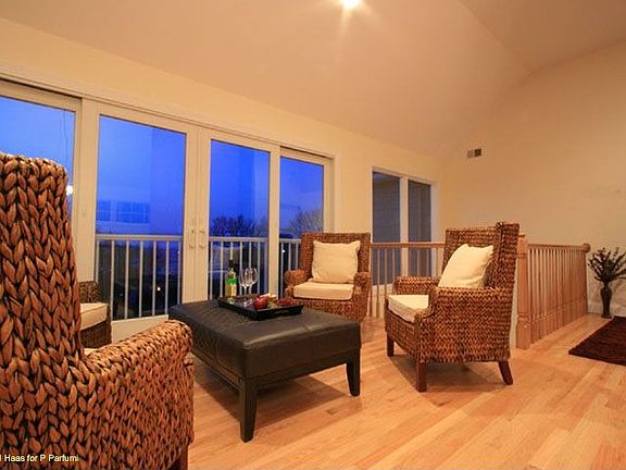 Upstairs Loft w/Water Views