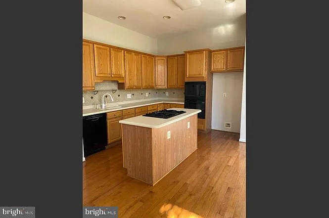 8151 Quinn Ter — Photo 2