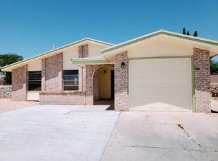 1569 Raphael Cir, El Paso, TX 79936