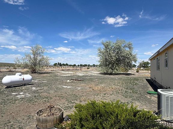 5th image of 3525 Soda Lake Rd
