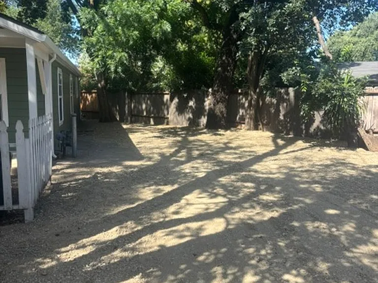 412 Maple St — Photo 2
