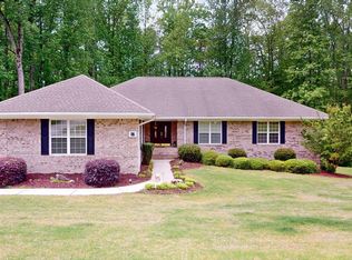 17 Lavender Dr, Whispering Pines, NC 28327