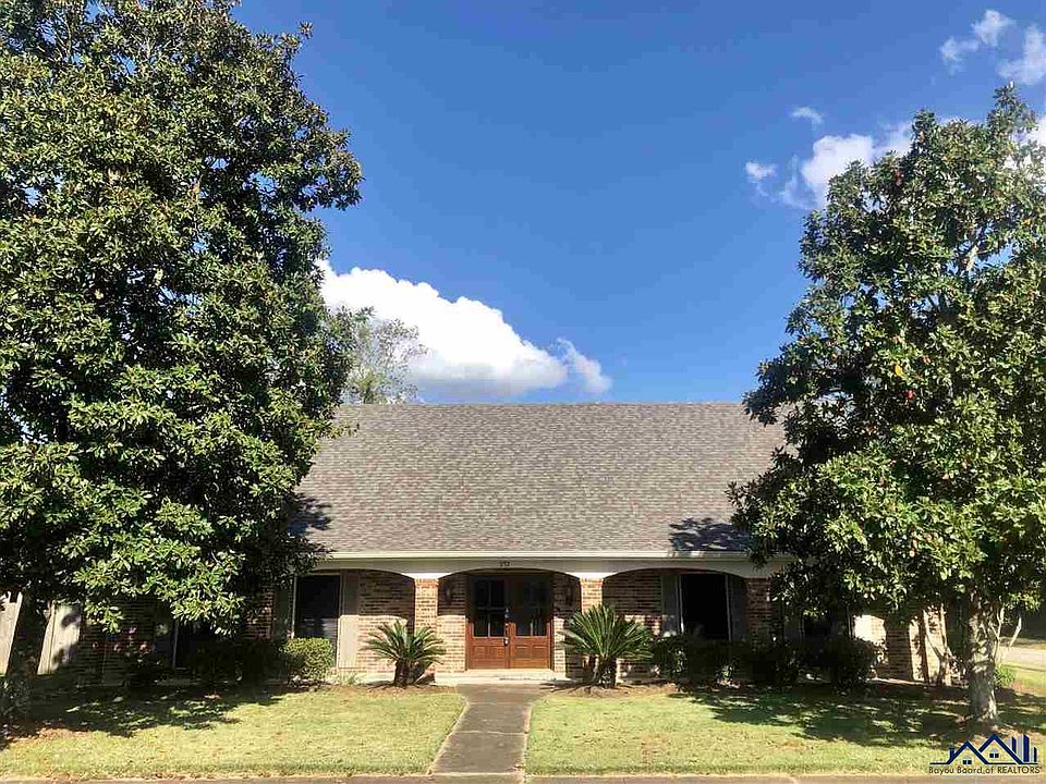 1st image of 213 Midland Dr