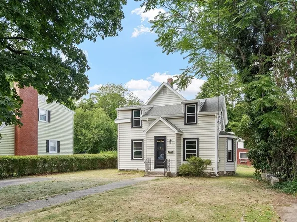 9 Lill Ave, Newton, MA 02465