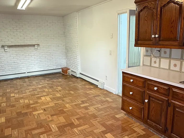528 Jayne Blvd #1F — Photo 9
