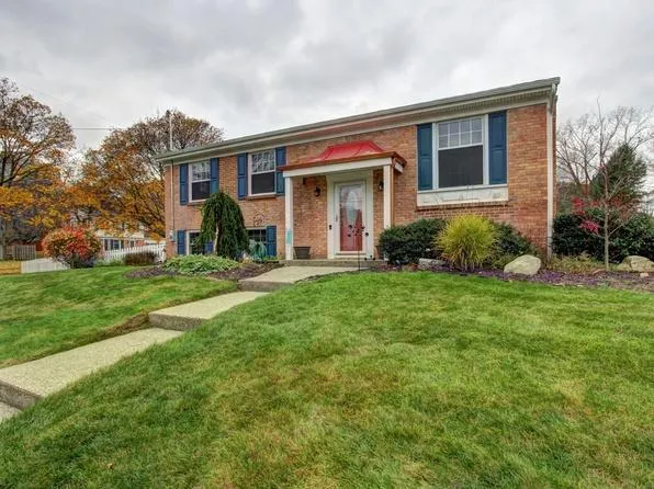 1030 Knapp St NE, Grand Rapids, MI 49505