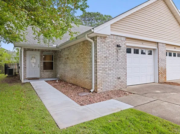 2170 Tom St #2170, Navarre, FL 32566