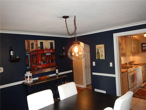 4th image of 5934 McPherson Ave