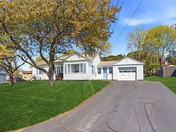 2nd image of 15 Valley View Dr