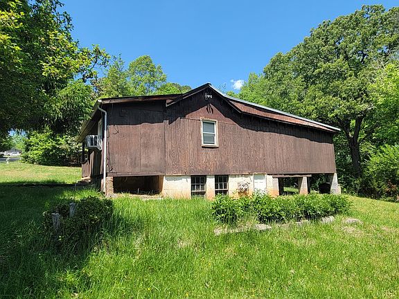 2nd image of 3020 Lennox St